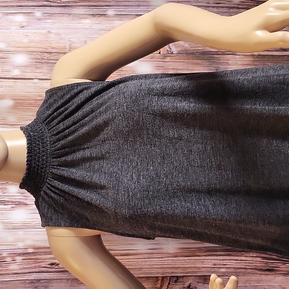 Loft Women's Sleeveless Turtleneck Blouse Size SP - Picture 3 of 10